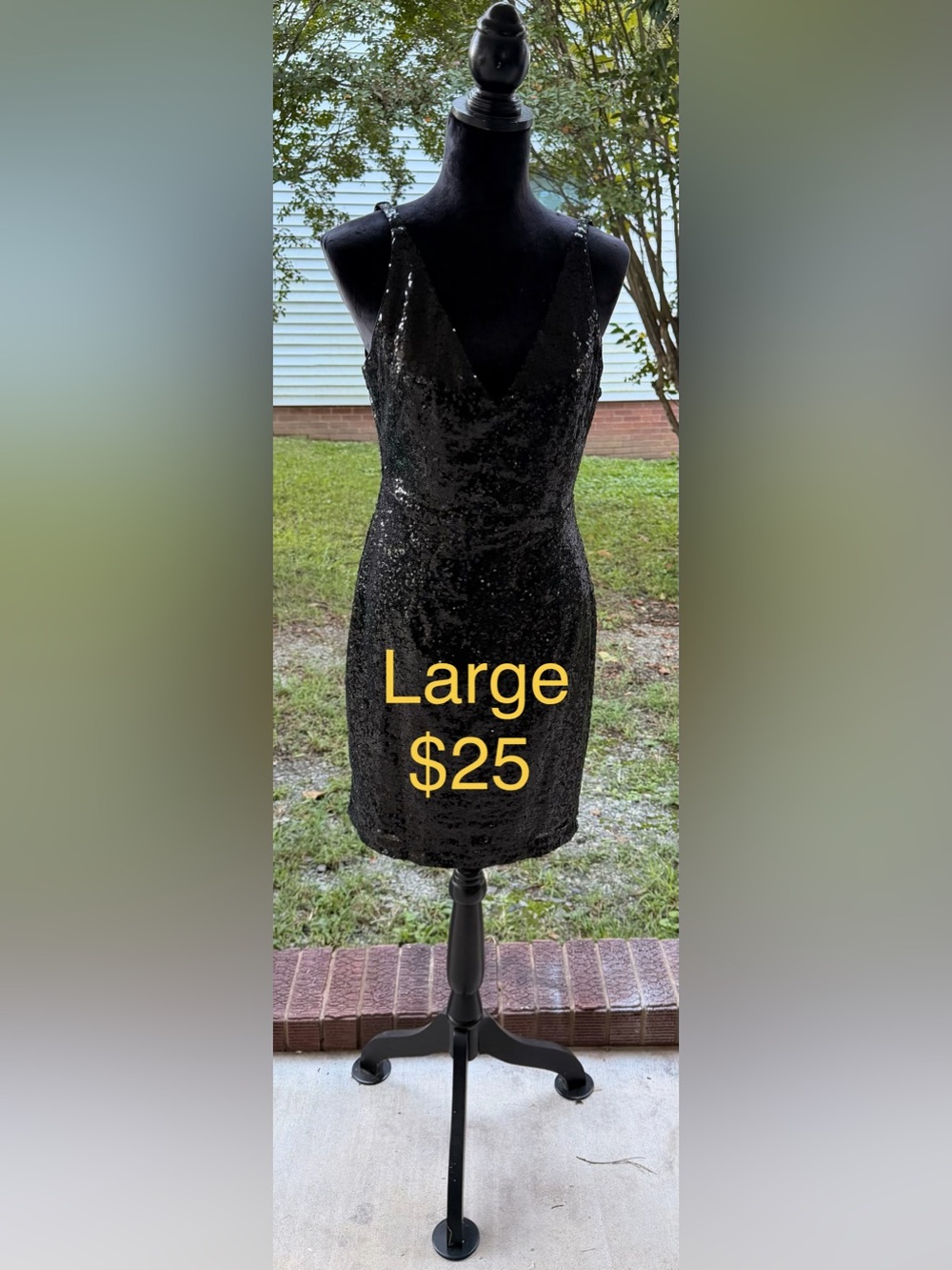 Black Sequin V-Neck Cocktail Dress - Large